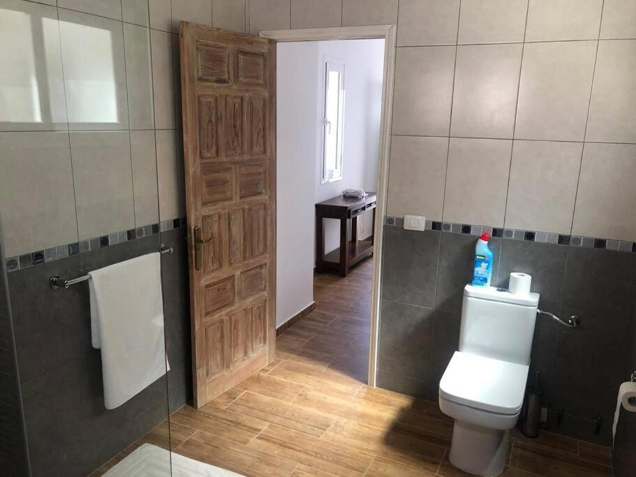 Gezellige Villa Met Prachtig Zicht En Zwembad Arona  Exterior photo