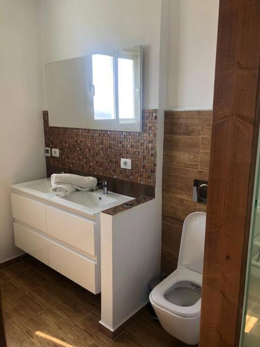 Gezellige Villa Met Prachtig Zicht En Zwembad Arona  Exterior photo